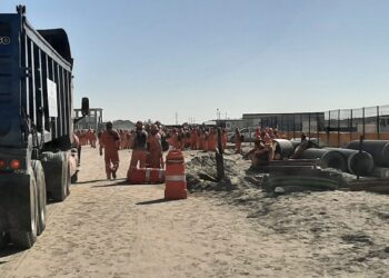 Amagan empleados de ICA con tomar Dos Bocas