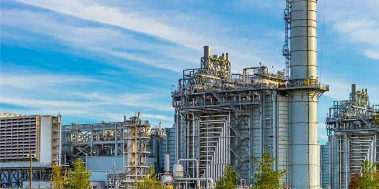 Impugnar Ley de Amparo en caso de aprobarse reforma eléctrica: Expertos