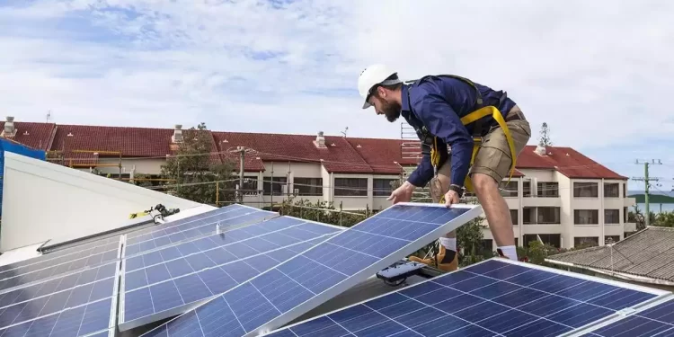 La Reforma Apagón y los paneles solares