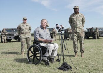 Gobernador de Texas pide a Biden abogar por empresarios energéticos de EU