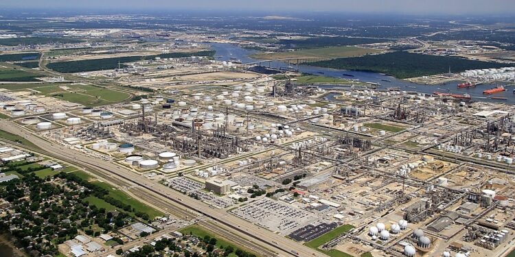 Revisión de EU atrasa venta de la refinería Deer Park