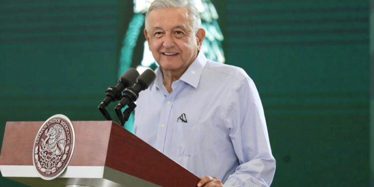 Reforma eléctrica no está en la agenda de reunión trilateral: AMLO