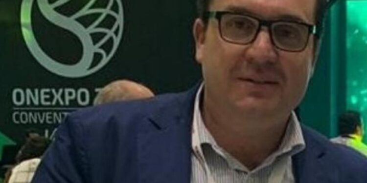 Oilnova expande servicios para abrir gasolineras en México