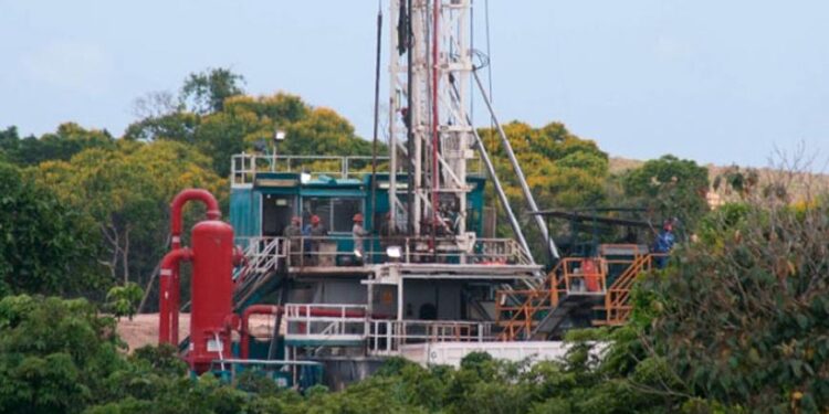 Aprueba CNH ocho planes de exploración a Pemex