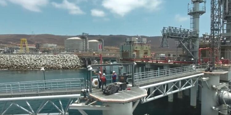 Analizan proyectos energéticos que requieran inversión rápida: SHCP