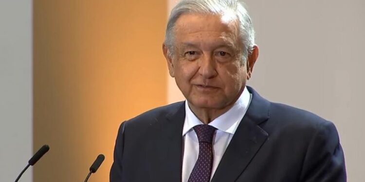 AMLO anuncia termoeléctrica en Baja California Sur