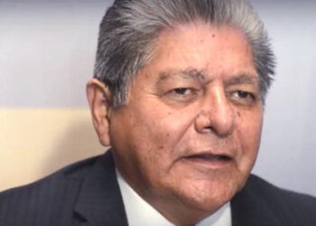 Manuel Limón, nuevo líder petrolero; renuncia Romero Deschamps