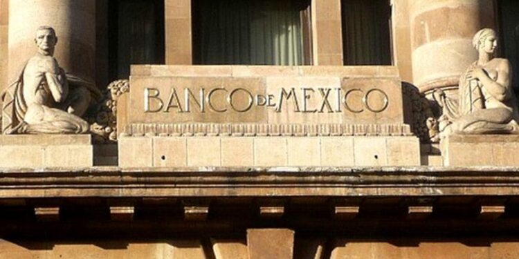 Pemex, un riesgo para las finanzas públicas: Banxico