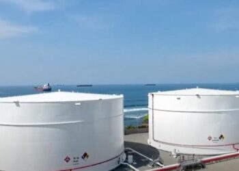 Gasolineros pueden defenderse, si Pemex limita competencia