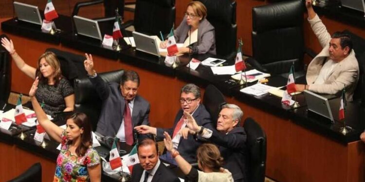 Plantea Morena hacer una reforma energética integral