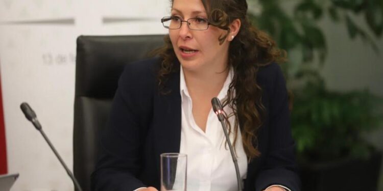 Propone AMLO terna para cubrir vacante en CNH