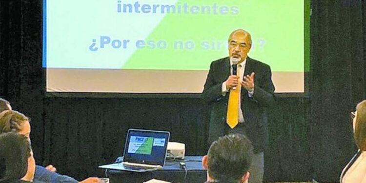 California despeja mitos sobre renovables: Daniel Chacón