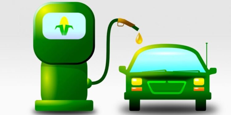 Aumento de etanol reduce costo de gasolinas: Comener