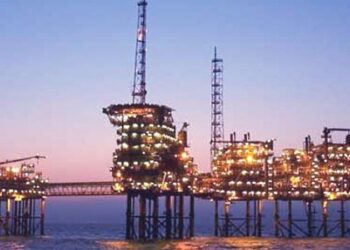 Reversión de reforma energética si no se rescata a Pemex y CFE: López Obrador