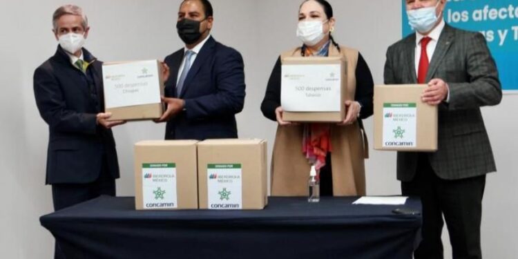 Dona Iberdrola México despensas para Tabasco y Chiapas