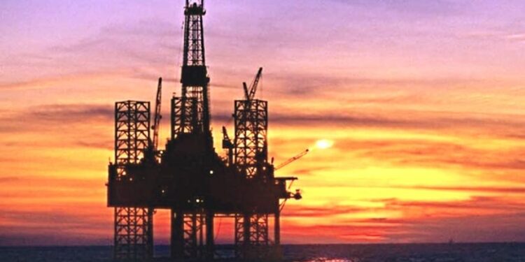 Mantiene AMEXHI meta de producción petrolera para 2024