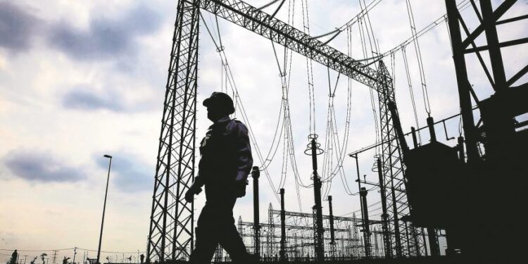 Dudan que la CFE quiera ser "limpia"