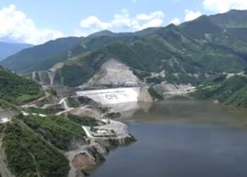 Refrenda López Obrador modernizar hidroeléctricas