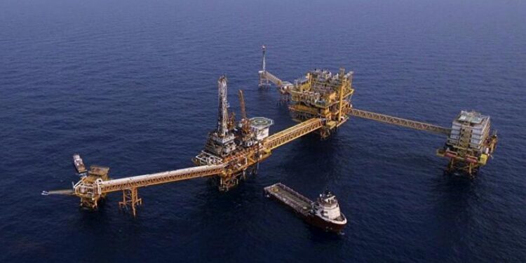 Modifican al plan de desarrollo de Pemex en campo Teekit
