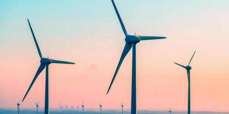 Impugna Sener amparos; AMLO cambiaría Constitución