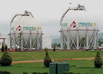 Busca Morena monopolio de Pemex en ventas de primera mano