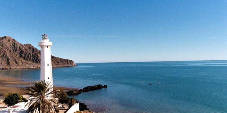 Desarrollan estudiantes de Baja California solución eléctrica en mar