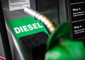 Gasolinas: precios al alza, abasto restringido