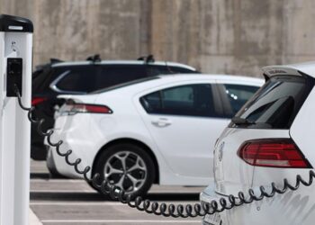 Cambios a la ley, riesgo para la industria de autos eléctricos