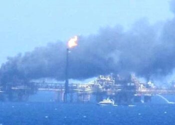 Incendio impedirá a Pemex cumplir meta de producción: Fitch