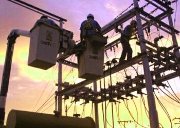 Ofrece CCE trabajar con gobierno para fortalecer el sistema eléctrico