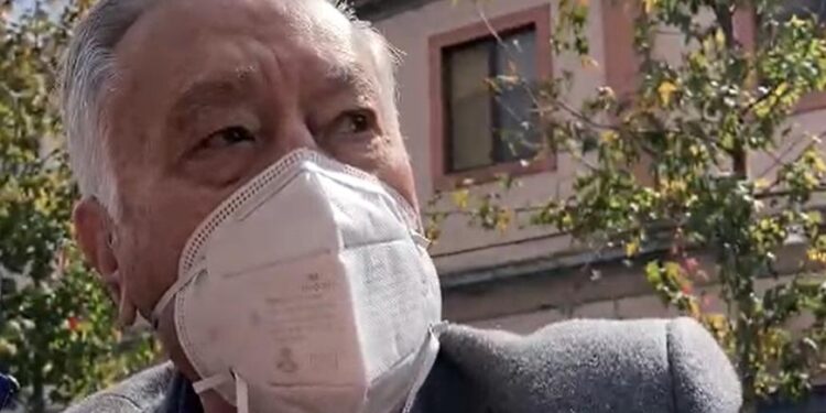 Puede Sener absorber organismos autónomos: Bartlett