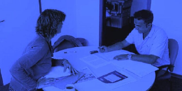 Por austeridad, capacitarían empleados de Pemex a sus compañeros