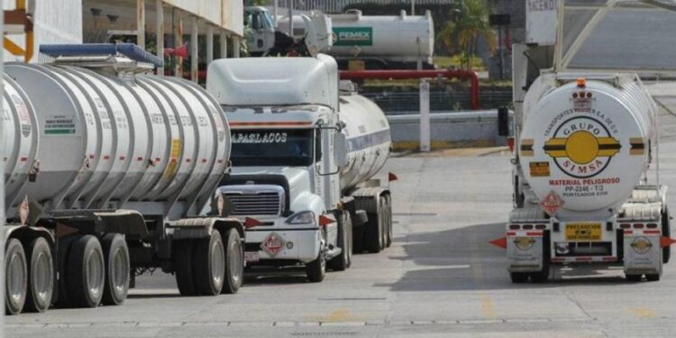 Se publica el Decreto que reforma la Ley de Hidrocarburos