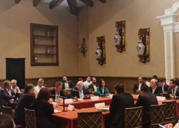 CCE realiza mesas técnicas; apoyan gas no convencional