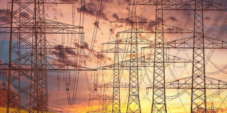 Mañana discuten diputados de la Comisión de Energía ley eléctrica