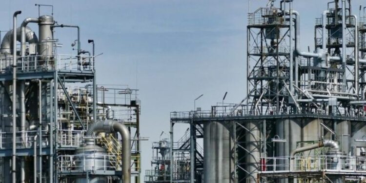 Refinerías: crudo desempeño