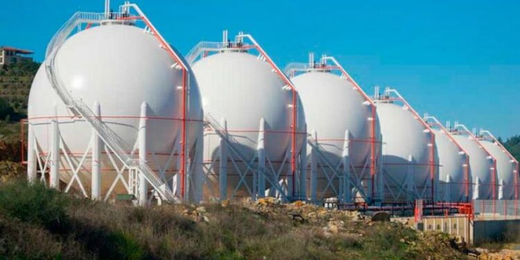 Impugna AMLO suspensión contra Ley de Hidrocarburos