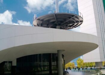 Aprueban Comisiones del Senado ley eléctrica de López Obrador