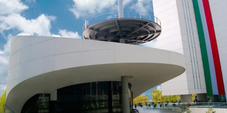 Aprueban Comisiones del Senado ley eléctrica de López Obrador