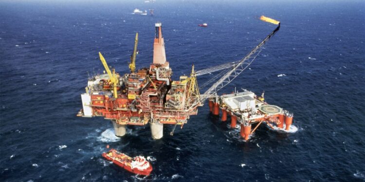 Baja Pemex en 100 millones de barriles expectativa de reservas 1P