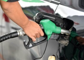 Sube Hacienda en 7.37% el IEPS a gasolinas