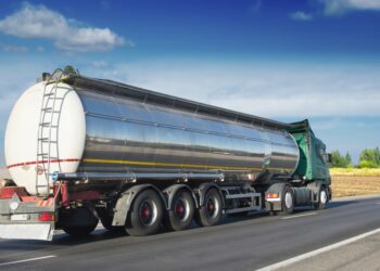 Pide IP frenar acciones de la CRE en contra de transportistas de combustibles