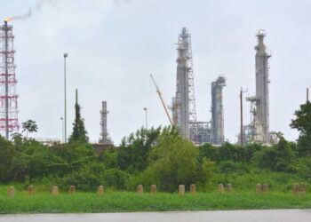 Invertirá Pemex USD 531 millones para explorar en 4 asignaciones en Oaxaca y Veracruz