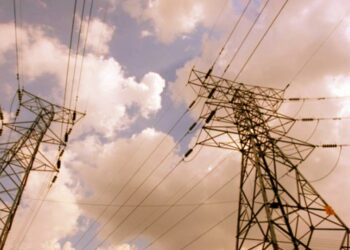 Necesarias, las inversiones en transmisión eléctrica para la confiabilidad del sistema