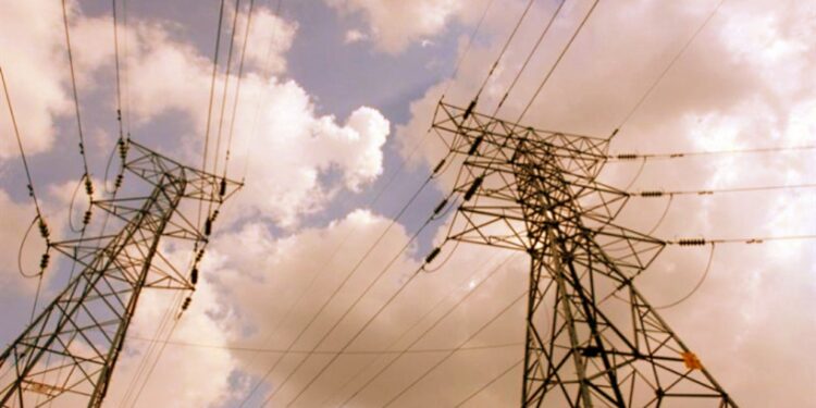 Necesarias, las inversiones en transmisión eléctrica para la confiabilidad del sistema
