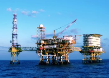 Precio del barril salva los ingresos petroleros