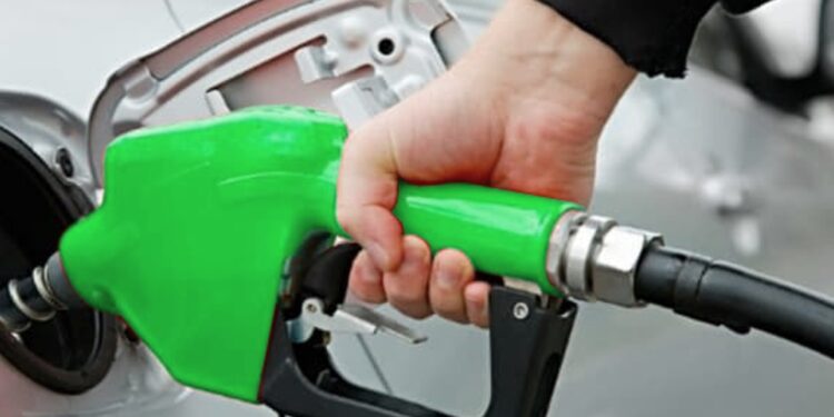 Aplica Hacienda estímulo fiscal de 62 % a gasolina