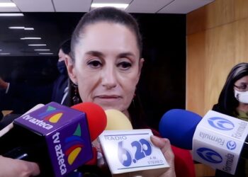 Falso, que la reforma del presidente promueva la energía no renovable: Sheinbaum