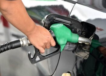 Bajan ligeramente el estímulo fiscal a gasolinas; sigue alto