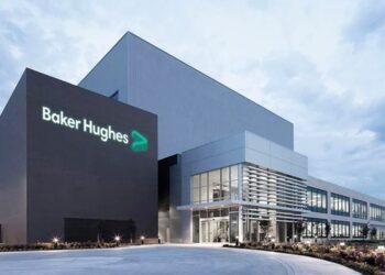 Accionistas de Baker Hughes piden investigar posible conflicto de interés